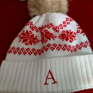 "Monogram "A" Tobargan nwot $28. Onesize+ scarf